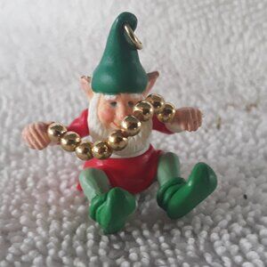 Hallmark Miniature Ornament- Stringing Along, 1990, no box